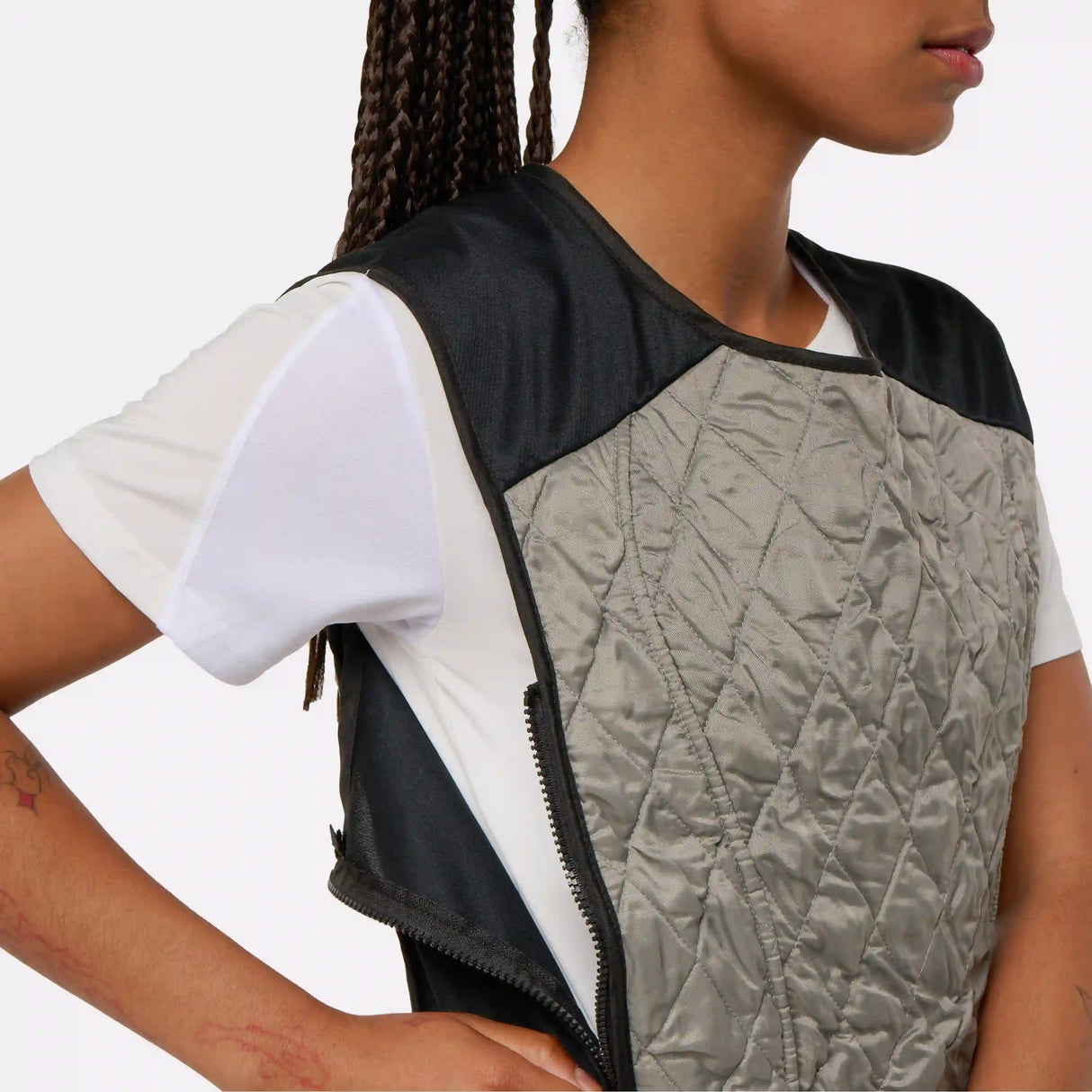 Gilet rafraichissant EV04 sport G-Heat® porté zoom