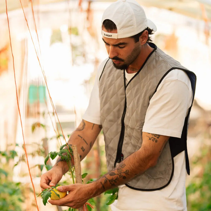 casquette et gilet rafraîchissant polycool
