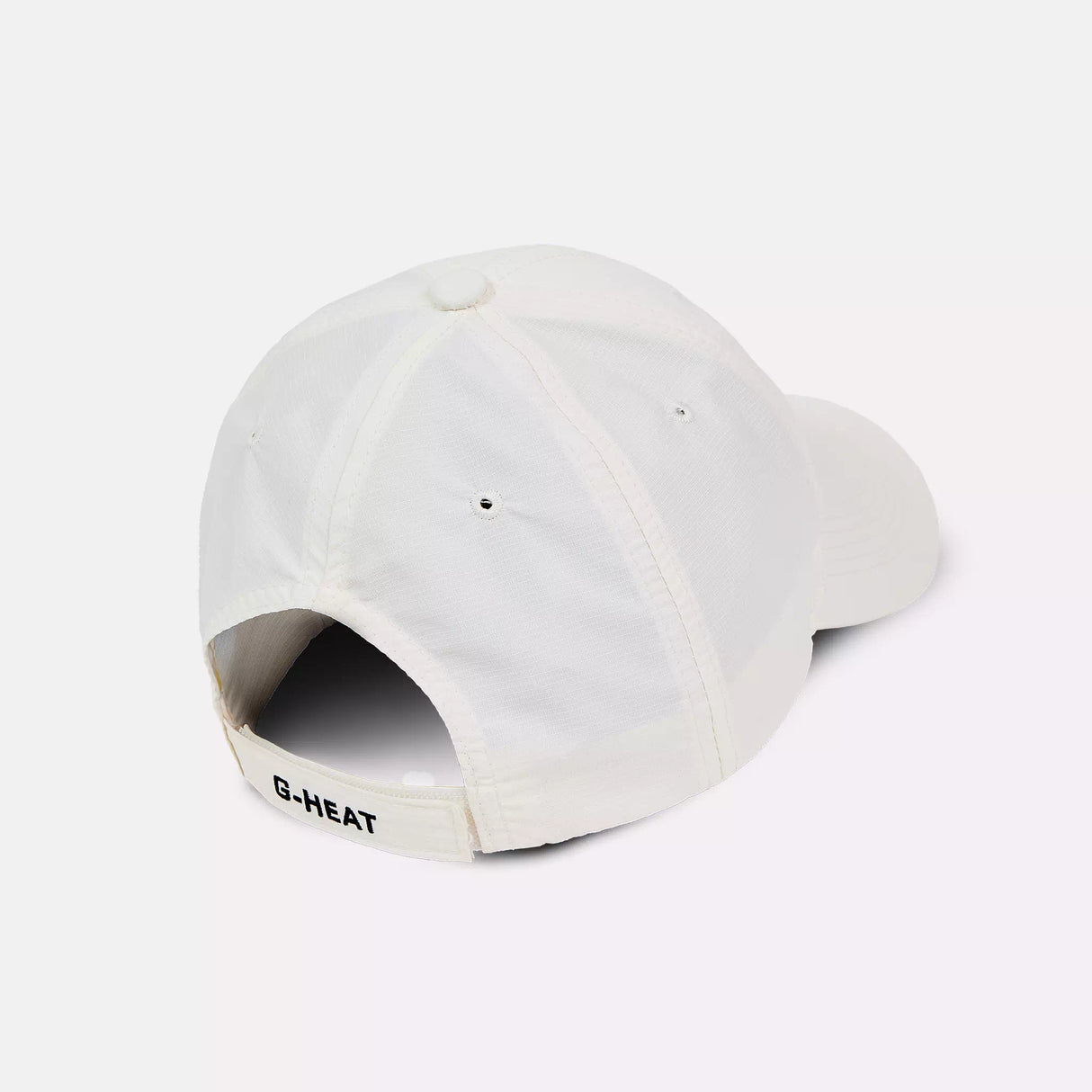 casquette rafraichissante blanche derrière